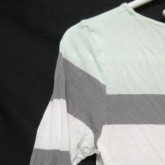 OLD NAVY | small | Striped 3/4 Sleeve Shirt | GUC - Picture 8 of 12